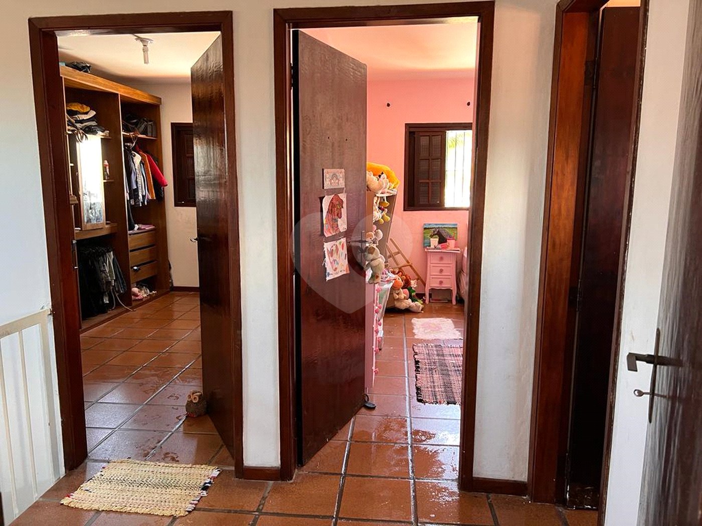 Casa à venda com 2 quartos, sendo 1 suíte,  no Centro, Bertioga, SP