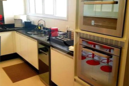 Apartamento à venda ou para alugar com 4 suítes em Santa Teresinha, São Paulo, SP