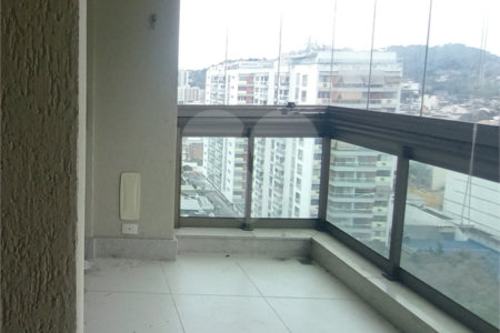 Apartamento para alugar com 3 quartos, sendo 1 suíte, em Rio Comprido, Rio de Janeiro, RJ