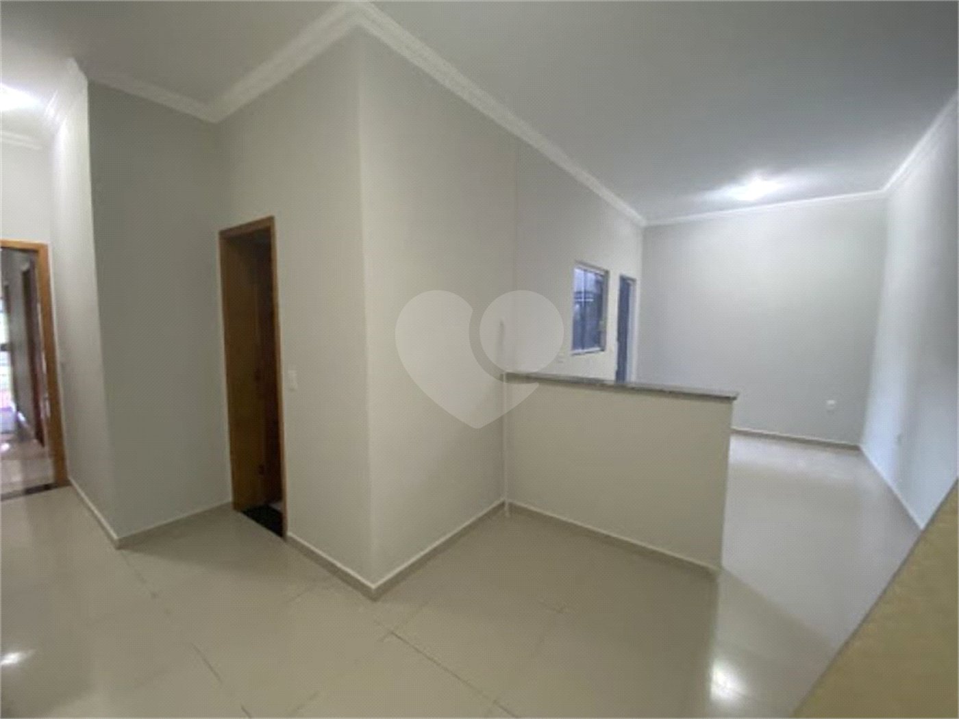 Casa à venda com 4 quartos, sendo 2 suítes,  em Jardim Santa Marta III, Salto, SP
