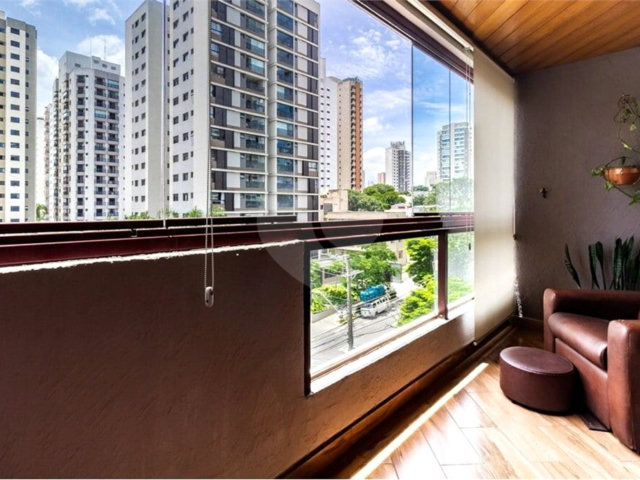 Apartamento à venda com 3 quartos, sendo 1 suíte,  em Vila Leopoldina, São Paulo, SP