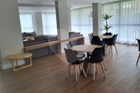 Apartamento à venda com 3 quartos, sendo 1 suíte,  em Ferreira, São Paulo, SP