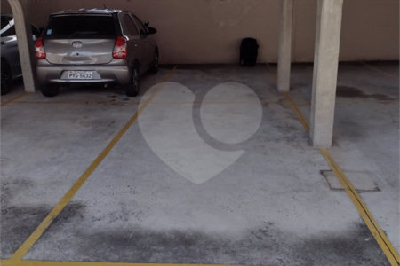 Apartamento à venda com 3 quartos, sendo 1 suíte, em Vila Oliveira, Mogi das Cruzes, SP