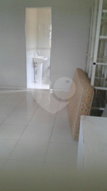 Casa à venda com 6 quartos, sendo 4 suítes, no condomínio Cond Riacho Fundo, Araçoiaba da Serra - SP
