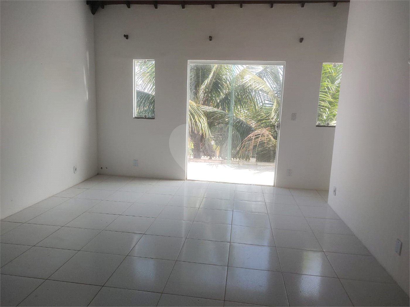 Casa à venda com 3 quartos, sendo 2 suítes,  em Rasa, Armação dos Búzios, RJ