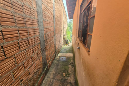 Casa à venda com 1 quarto em Vila Célia, Itapetininga, SP