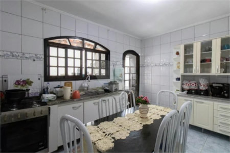 Casa à venda com 2 quartos, sendo 1 suíte, em Jardim Santa Clara, Guarulhos, SP
