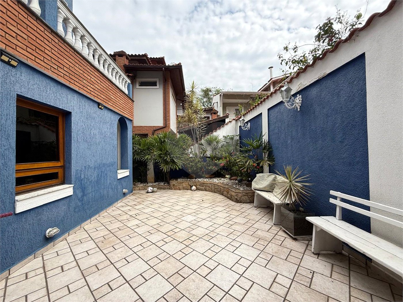 Casa à venda ou para alugar com 3 quartos, sendo 1 suíte, no condomínio Da Serra, São Paulo - SP