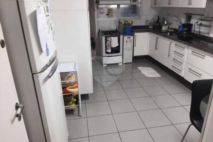 Apartamento à venda com 3 quartos, sendo 1 suíte, em Jardim Paulista, São Paulo, SP