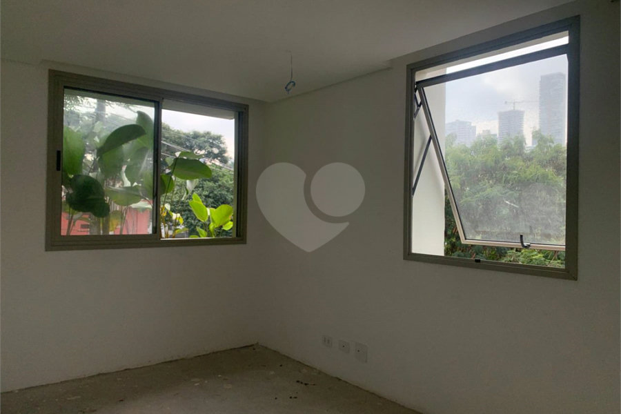 Apartamento à venda com 2 suítes em Alto de Pinheiros, São Paulo, SP