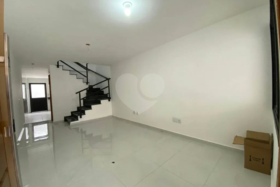 Sobrado à venda com 3 quartos, sendo 1 suíte, em Vila Guilherme, São Paulo, SP