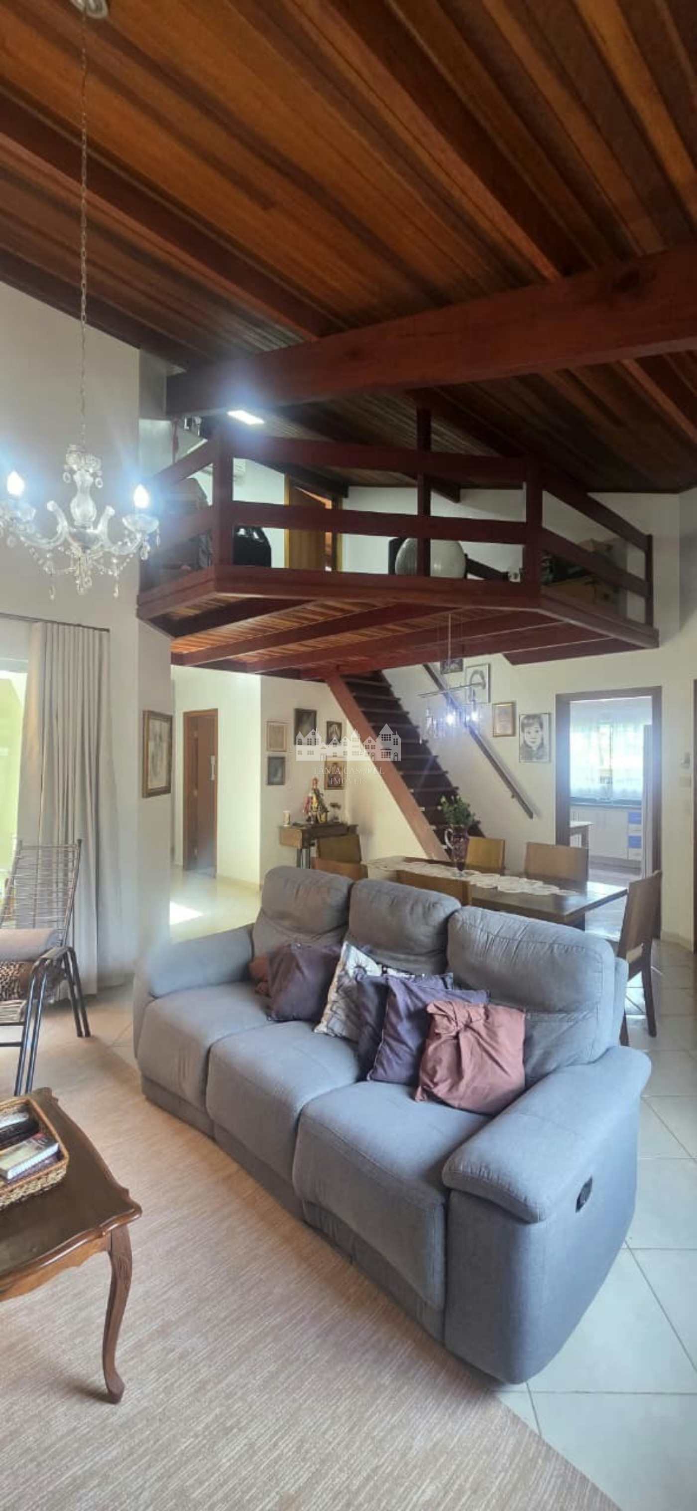 Casa térrea com vista para a Pedra Grande em Atibaia
