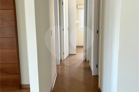Apartamento à venda com 2 quartos, sendo 1 suíte, em Vila Andrade, São Paulo, SP