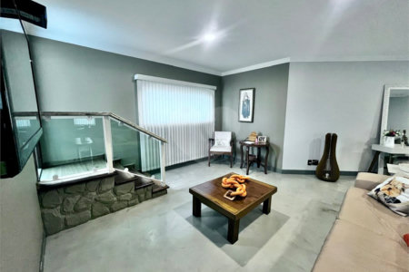 Casa à venda com 4 suítes em Vila Mazarino, Itapetininga, SP