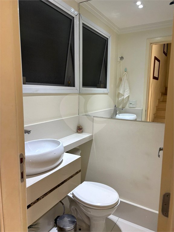 Casa à venda com 3 quartos, sendo 1 suíte, no condomínio Vila Nova Horizonte, Suzano - SP
