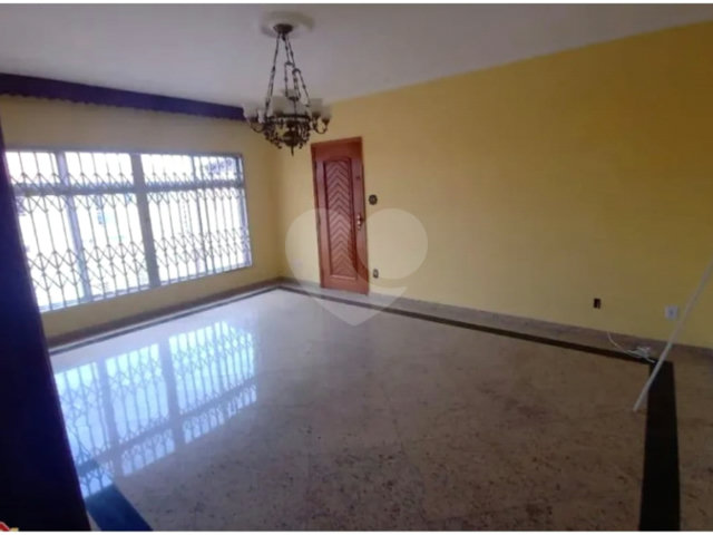 Casa à venda com 3 quartos, sendo 1 suíte,  em Vila Maria, São Paulo, SP