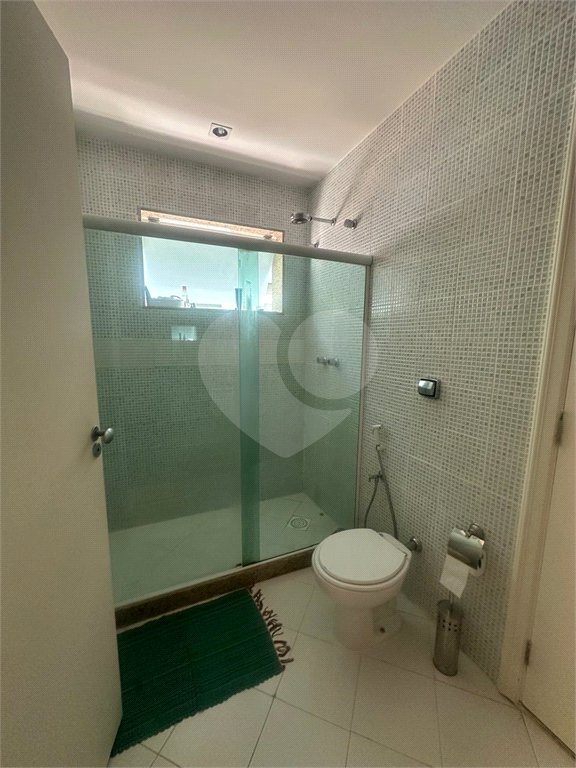 Casa à venda com 4 quartos, sendo 3 suítes, no condomínio Jardins de Florença, Rio de Janeiro - RJ