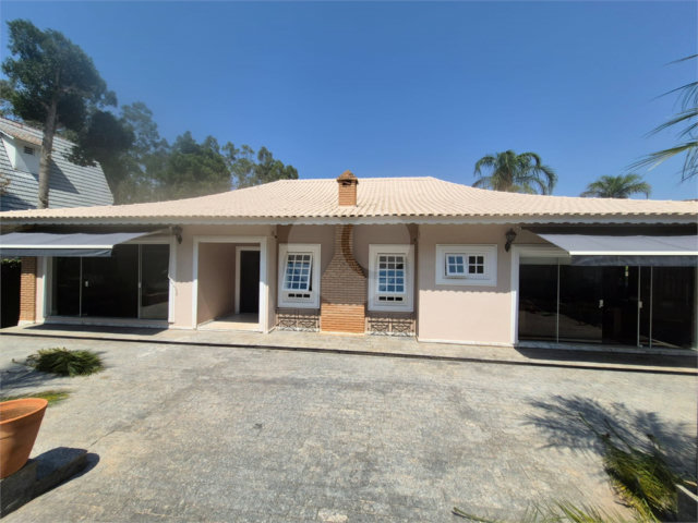 Casa à venda com 5 suítes no condomínio Associação Reserva das Hortênsias, Mairiporã - SP