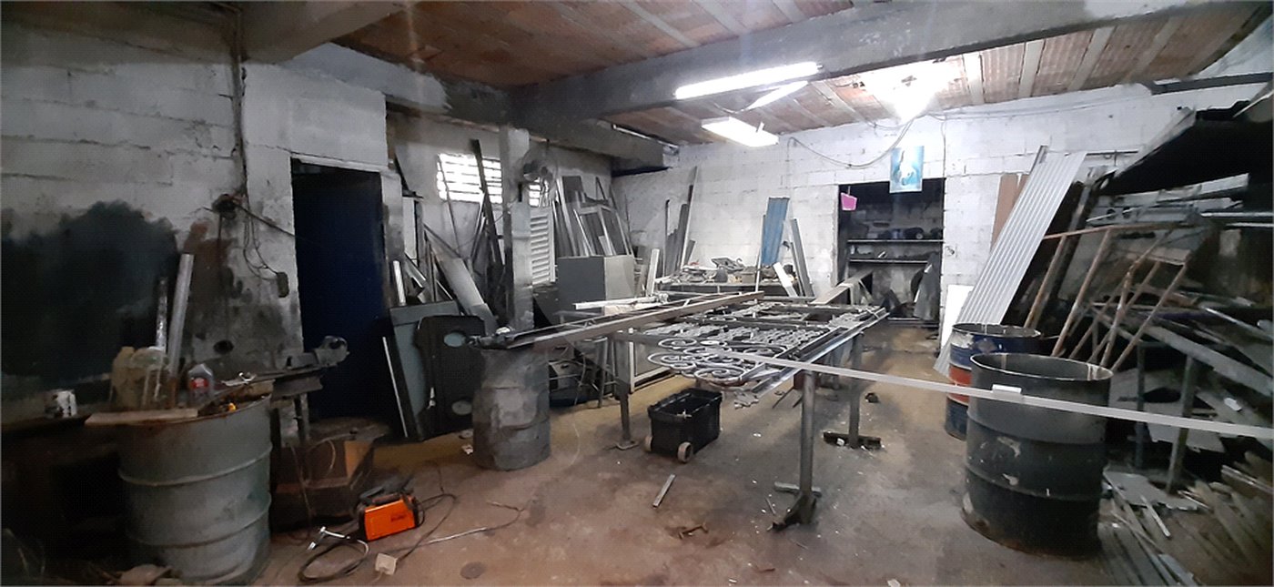 Sobrado à venda com 3 quartos, sendo 1 suíte, em Serra da Cantareira, Mairiporã, SP