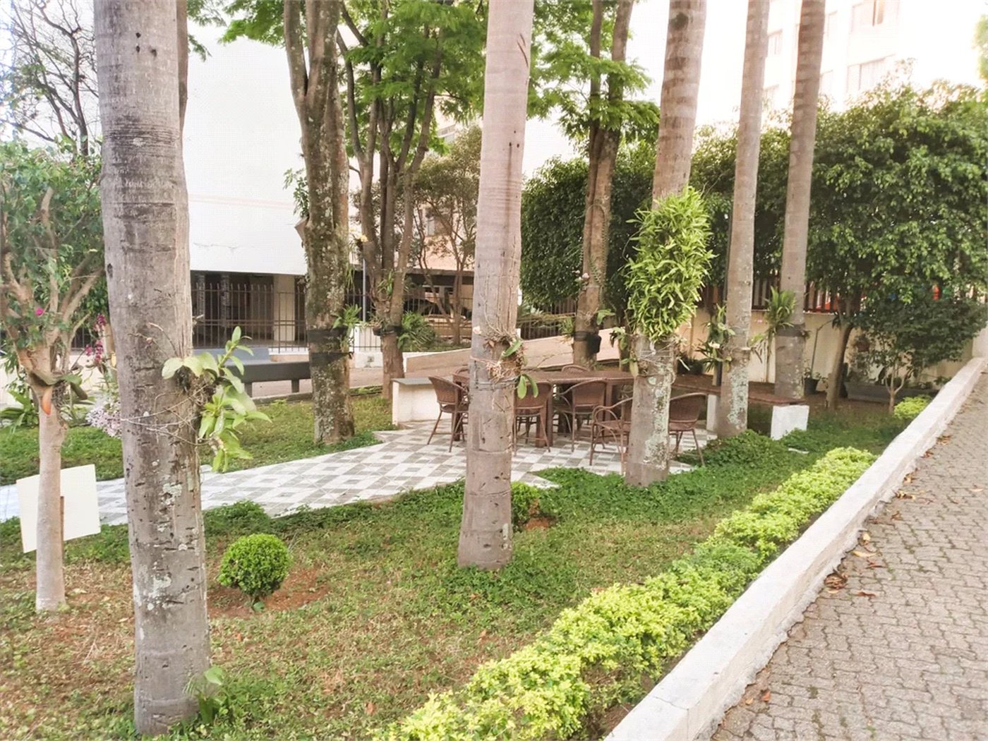 Apartamento à venda com 3 quartos, sendo 1 suíte, em Vila São Francisco, São Paulo, SP