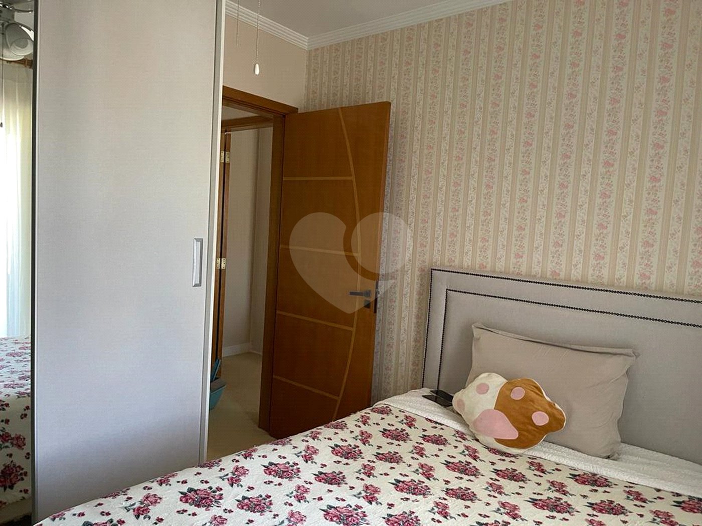 Casa à venda com 3 quartos, sendo 1 suíte, em Parque Vitória, São Paulo, SP
