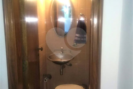 Casa à venda com 3 quartos, sendo 1 suíte, em Parque Continental, São Paulo, SP