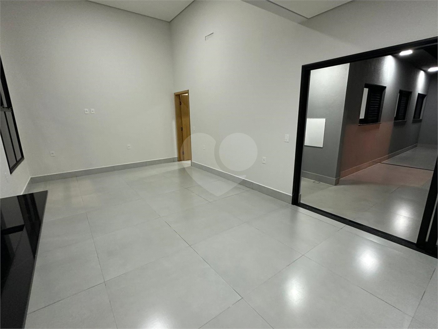 Casa à venda com 3 quartos, sendo 1 suíte, em Jardim Bom Sucesso, Indaiatuba, SP
