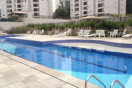 Apartamento à venda com 3 quartos, sendo 1 suíte,  em Jardim Parque Morumbi, São Paulo, SP