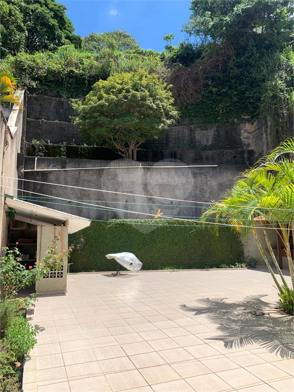 Sobrado à venda com 3 quartos, sendo 2 suítes, em Jardim São Bento, São Paulo, SP