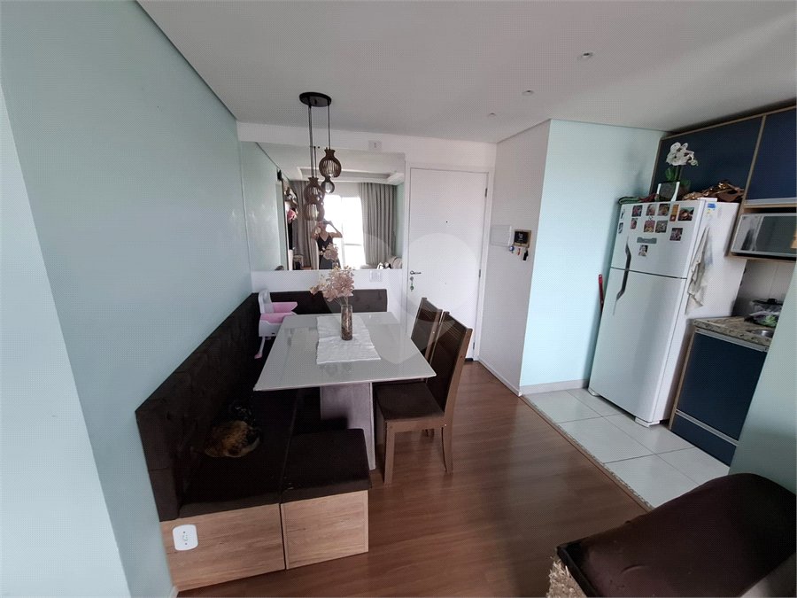 Apartamento à venda com 2 quartos em Vila Carmosina, São Paulo, SP