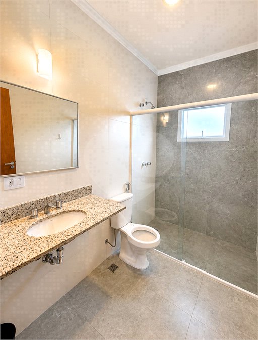 Casa à venda com 3 suítes no condomínio Via Castelli, Louveira - SP