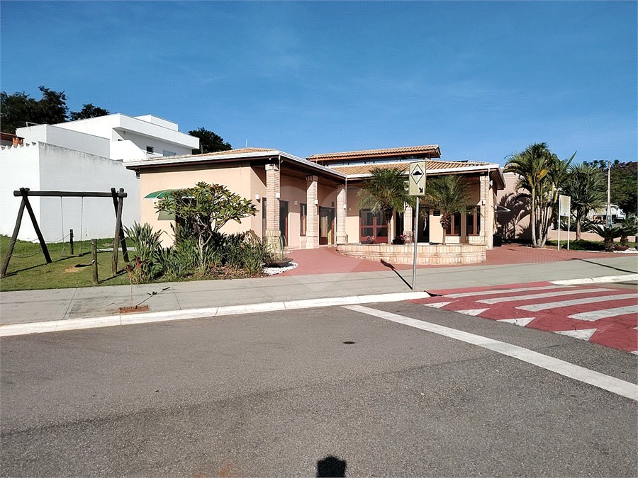 Casa à venda com 3 suítes no condomínio Campos do Conde I e II, Sorocaba - SP