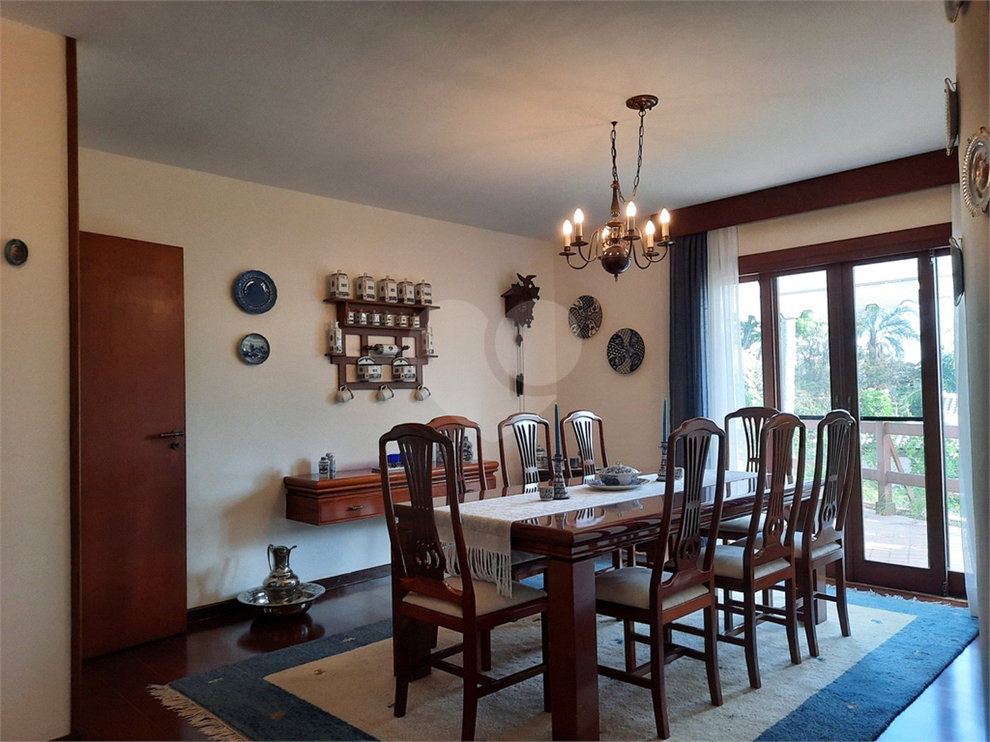 Casa à venda com 6 quartos, sendo 3 suítes, em Morumbi, São Paulo, SP