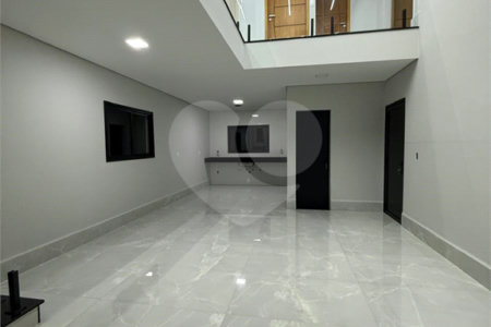 Casa à venda com 3 quartos, sendo 1 suíte, em Vila Joana, Jundiaí, SP