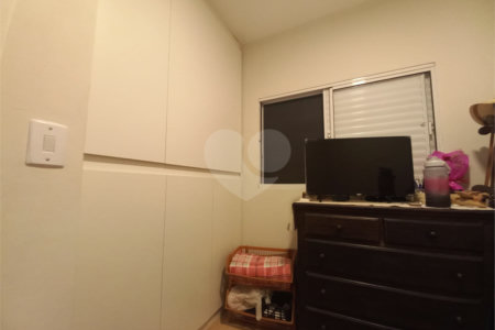 Sobrado à venda com 3 quartos, sendo 1 suíte,  em Villa Di Cesar, Mogi das Cruzes, SP