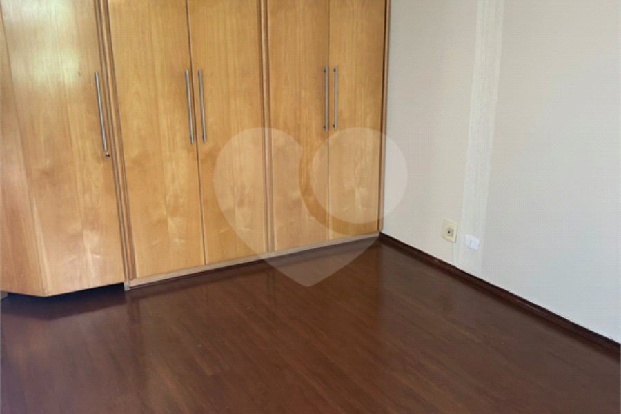 Apartamento à venda com 3 quartos, sendo 1 suíte, em Jardim Europa, São Paulo, SP