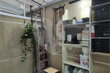 Casa à venda com 2 suítes no condomínio Simão Machado, São Paulo - SP