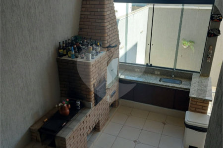 Sobrado à venda com 4 quartos, sendo 3 suítes, em Residencial Novo Horizonte I, Mogi das Cruzes, SP