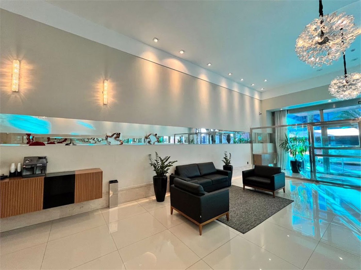 Apartamento com 1 quarto com hidromassagem e vista para o mar à venda em Aparecida - SP