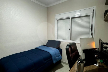 Apartamento à venda com 3 quartos, sendo 1 suíte, em Parque Reboucas, São Paulo, SP