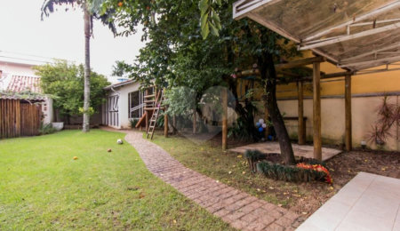 Casa à venda com 4 quartos, sendo 2 suítes,  em Brooklin, São Paulo, SP