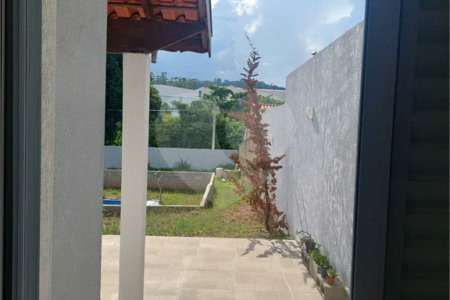 Casa à venda com 4 quartos, sendo 1 suíte, em Minas de Inhandjara, Itupeva, SP
