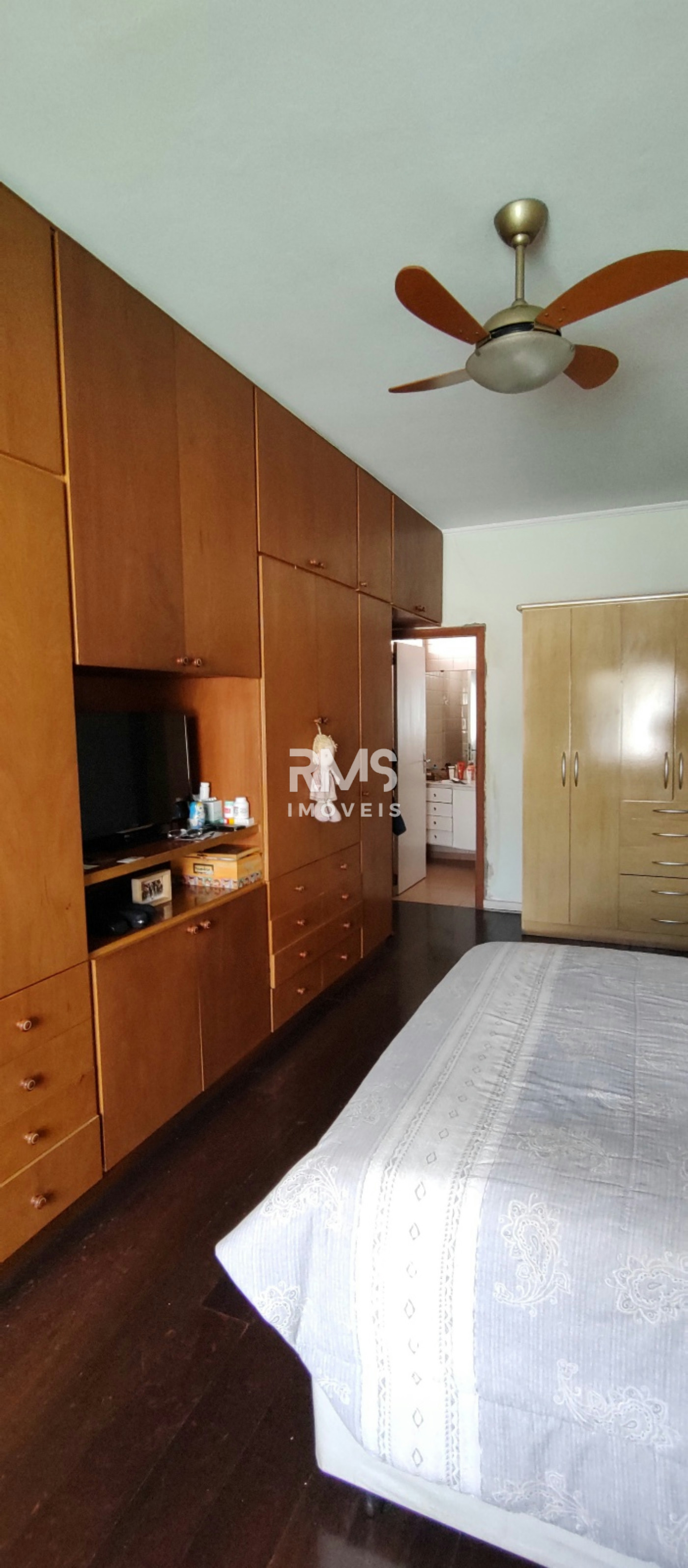Casa à venda com 4 quartos, sendo 2 suítes,  no Centro, Itu, SP