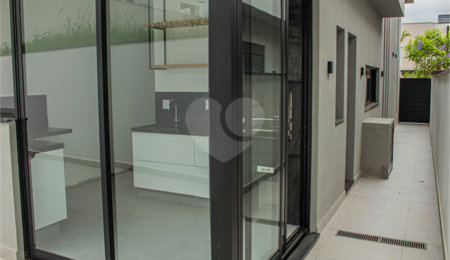 Casa à venda com 3 suítes no condomínio Residencial Central Parque, Salto - SP