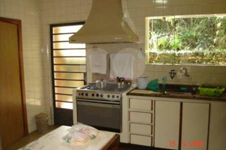 Casa Térrea à venda com 4 quartos, sendo 2 suítes, em Vila Tramontano, São Paulo, SP