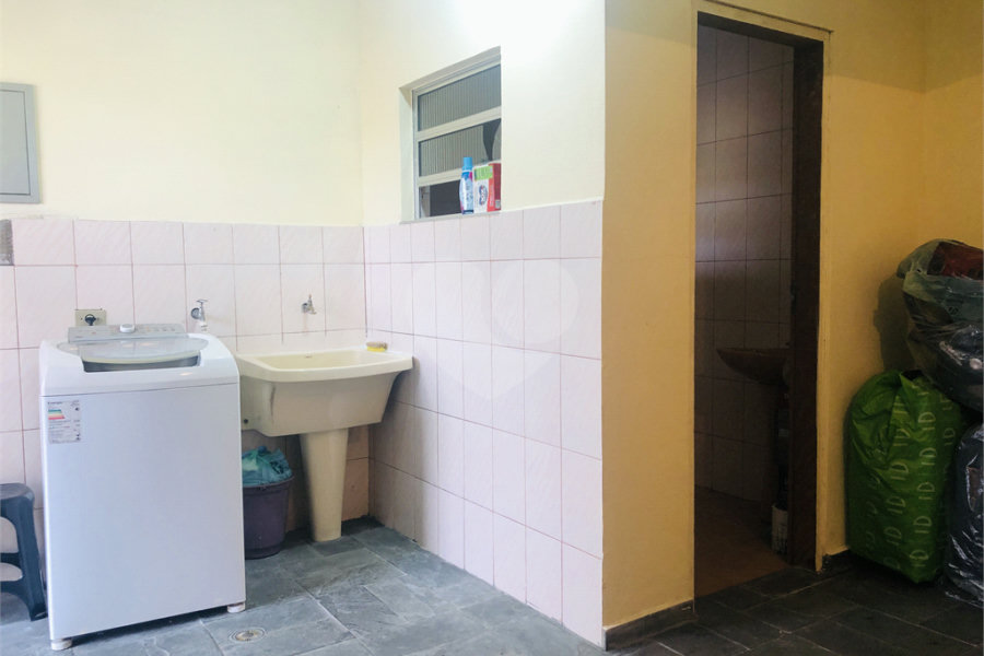 Sobrado à venda com 3 quartos, sendo 1 suíte, em Vila Romero, São Paulo, SP