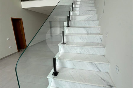Sobrado à venda com 4 suítes em Residencial Central Parque, Salto, SP