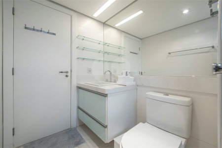 Apartamento à venda com 3 quartos, sendo 2 suítes, em Vila Mariana, São Paulo, SP