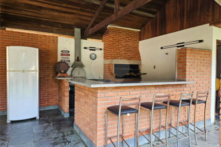 Sítio à venda com 6 quartos, sendo 1 suíte,  em Bairro do Cambará, São Roque, SP