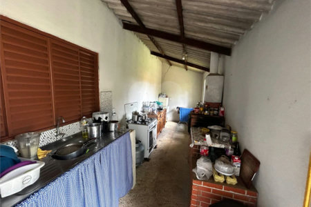 Sítio à venda com 2 quartos em Área Rural de Varginha, Itapetininga, SP